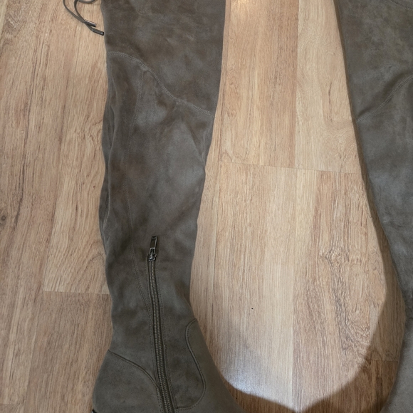 Marc Fisher Women's Brown YUNA Over-The-Knee Boots Size 5.5 A13 - Picture 6 of 16